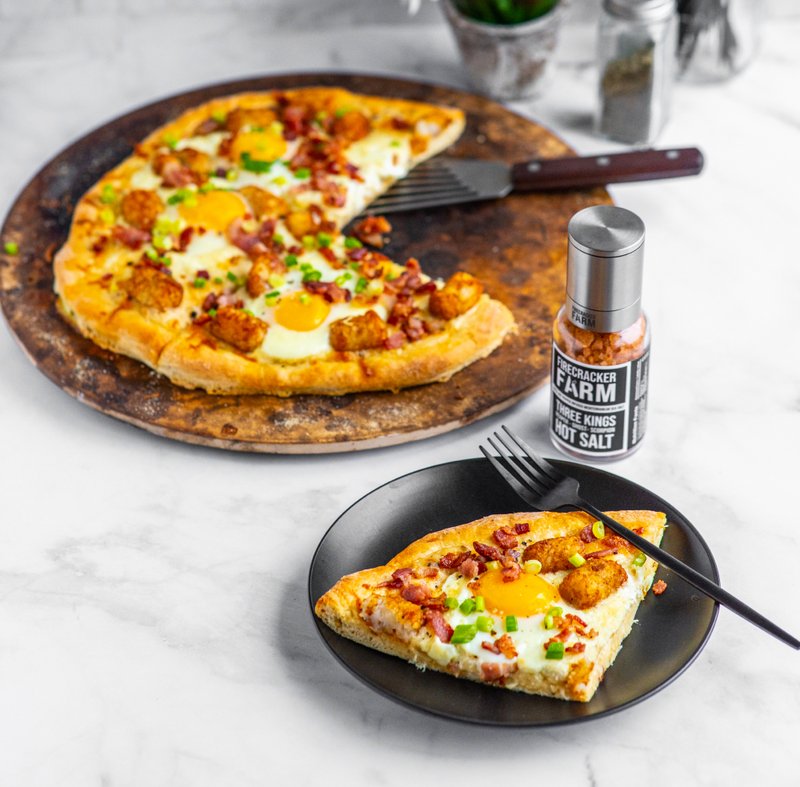 Country Gravy Breakfast Pizza